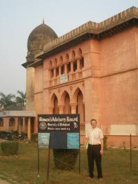 Georgia Tech-Lorraine professor Nico Declercq at the University of Allahabad in India